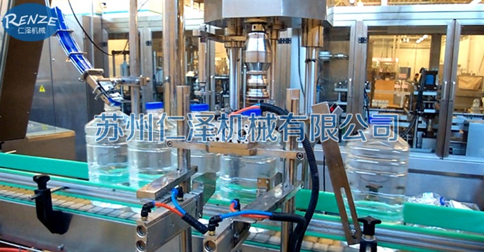 直線灌裝機